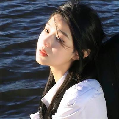 女玩家喜迎春